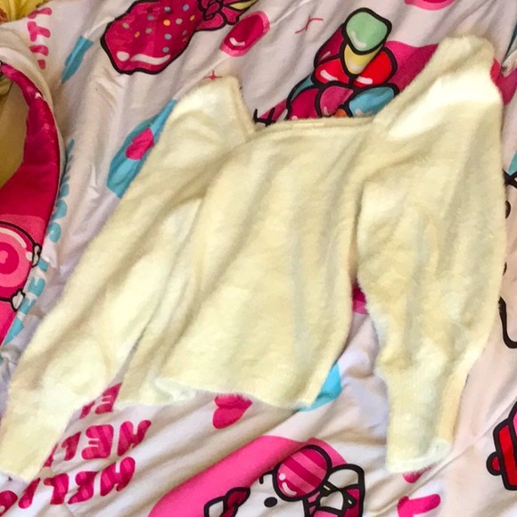 Fuzzy White Sweater Sz M - Picture 3 of 8